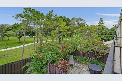 2220 NE 11th St, Hallandale Beach, FL 33009 - Photo 29