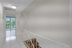 2220 NE 11th St, Hallandale Beach, FL 33009 - Photo 17