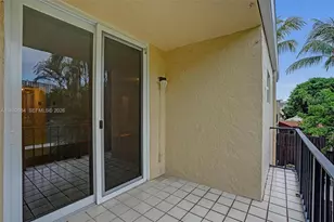 2220 NE 11th St, Hallandale Beach, FL 33009 - Photo 27