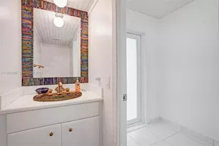 2220 NE 11th St, Hallandale Beach, FL 33009 - Photo 31