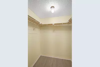 2220 NE 11th St, Hallandale Beach, FL 33009 - Photo 25