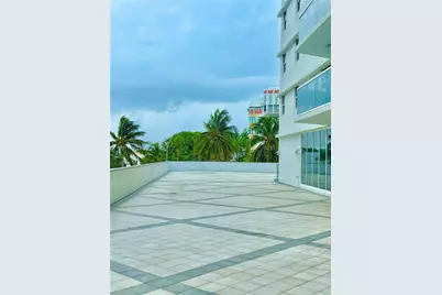 2401 Collins Ave #611, Miami Beach, FL 33140 - Photo 43