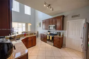 215 Abbotsbury Dr, Kissimmee, FL 34758 - Photo 19