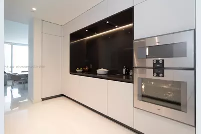 300 Biscayne Blvd Way #3503, Miami, FL 33131 - Photo 17