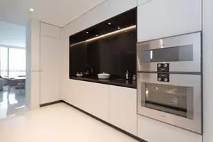 300 Biscayne Blvd Way, Miami, FL 33131 - Photo 17