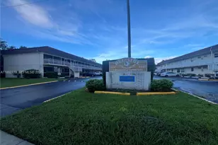 5387 SW 40th Ave, Dania Beach, FL 33314 - Photo 5