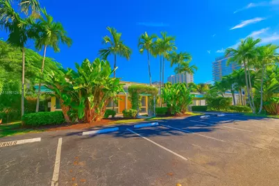 3217 NE 7th Pl #2, Pompano Beach, FL 33062 - Photo 1