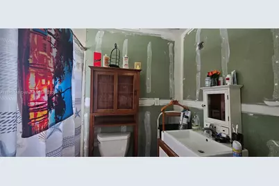 243 NW 62nd Ct, Miami, FL 33126 - Photo 19