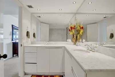 501 N Riverside Dr #PH2, Pompano Beach, FL 33062 - Photo 39