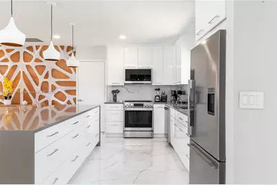 21230 NE 25th Ct, Miami, FL 33180 - Photo 5