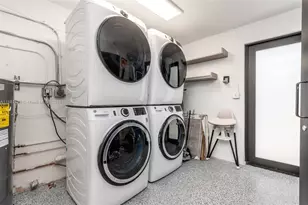 21230 NE 25th Ct, Miami, FL 33180 - Photo 35