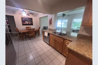 6806 NW 75th Dr, Tamarac, FL 33321 - Photo 13