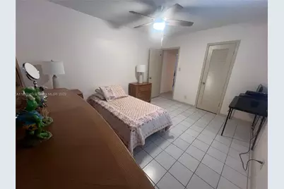6806 NW 75th Dr, Tamarac, FL 33321 - Photo 7