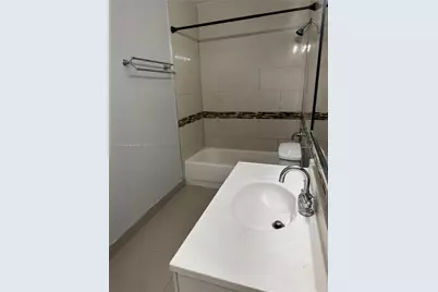 3405 NW 44th St #101, Oakland Park, FL 33309 - Photo 7