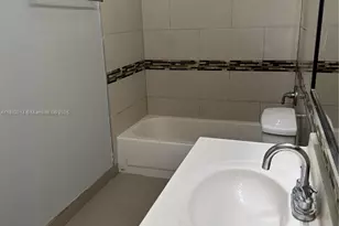 3405 NW 44th St, Oakland Park, FL 33309 - Photo 7