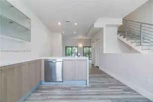 532 SE 1st Cir, Pompano Beach, FL 33060 - Photo 11