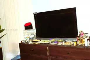 112 Lake Emerald Dr, Oakland Park, FL 33309 - Photo 9