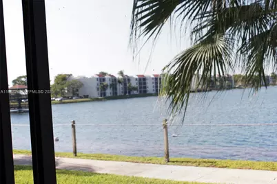 112 Lake Emerald Dr #109, Oakland Park, FL 33309 - Photo 15