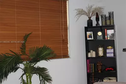 112 Lake Emerald Dr #109, Oakland Park, FL 33309 - Photo 3