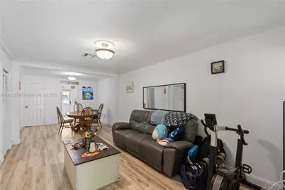 2530 SW 27th St, Miami, FL 33133 - Photo 21