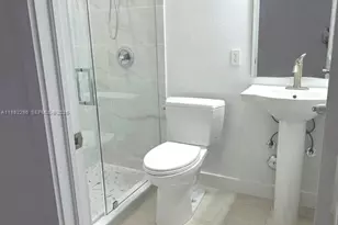 5570 NW 107th Ave, Doral, FL 33178 - Photo 19