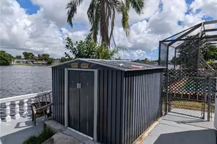 6757 Rose Dr, Miramar, FL 33023 - Photo 13