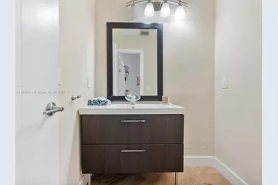 11407 N Bayshore Dr, North Miami, FL 33181 - Photo 35