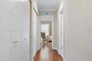 11407 N Bayshore Dr, North Miami, FL 33181 - Photo 33