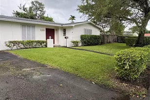 8285 SW 104th St, Miami, FL 33156 - Photo 5