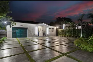 284 NE 116th St, Miami, FL 33161 - Photo 21