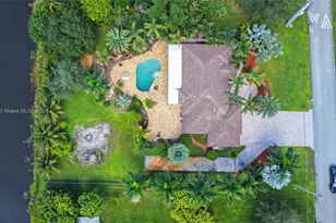 5911 SW 199th Ave, Pembroke Pines, FL 33332 - Photo 35