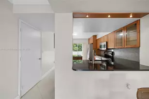 8240 SW 149th Ct, Miami, FL 33193 - Photo 25