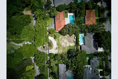 6810 Granada Blvd, Coral Gables, FL 33146 - Photo 1