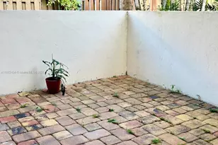 875 NW 80th Terrace, Plantation, FL 33324 - Photo 5