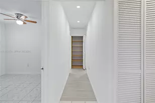 3024 N 73rd Ter, Hollywood, FL 33024 - Photo 21