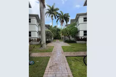 1142 99th St #23, Bay Harbor Islands, FL 33154 - Photo 3