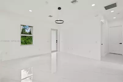 936 Anthony E, Lehigh Acres, FL 33974 - Photo 9