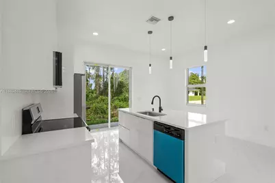 936 Anthony E, Lehigh Acres, FL 33974 - Photo 7