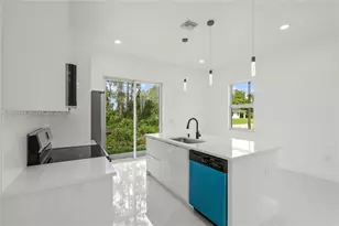 936 Anthony E, Lehigh Acres, FL 33974 - Photo 7