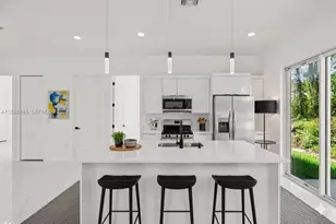 936 Anthony E, Lehigh Acres, FL 33974 - Photo 3