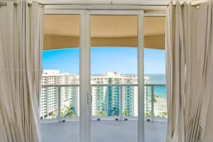 3800 S Ocean Dr, Hollywood, FL 33019 - Photo 29