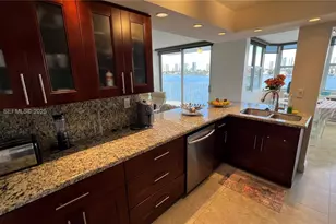 16570 NE 26th Ave, North Miami Beach, FL 33160 - Photo 7