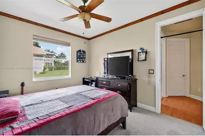 3792 Churchill Downs Dr, Davie, FL 33328 - Photo 53