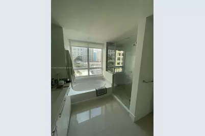 950 Brickell Bay Dr #1210, Miami, FL 33131 - Photo 3