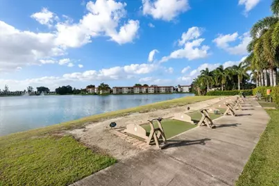 611 S Hollybrook Dr #205, Pembroke Pines, FL 33025 - Photo 17