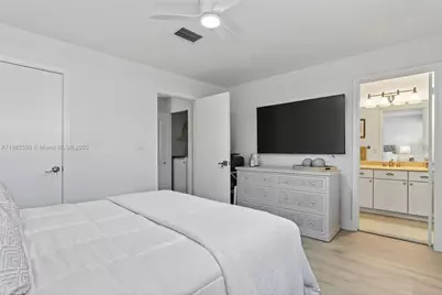 633 NE 9th Ave #2, Fort Lauderdale, FL 33304 - Photo 21