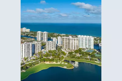 20515 E Country Club Dr #442, Aventura, FL 33180 - Photo 23