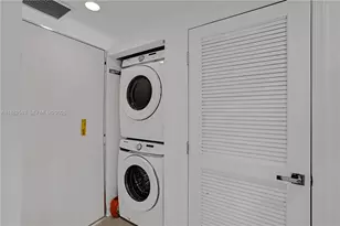 7930 East Dr, North Bay Village, FL 33141 - Photo 37