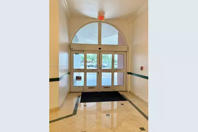 1351 NE Miami Gardens Dr #704E, Miami, FL 33179 - Photo 3