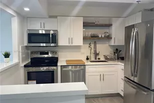 20515 E Country Club Dr, Aventura, FL 33180 - Photo 9